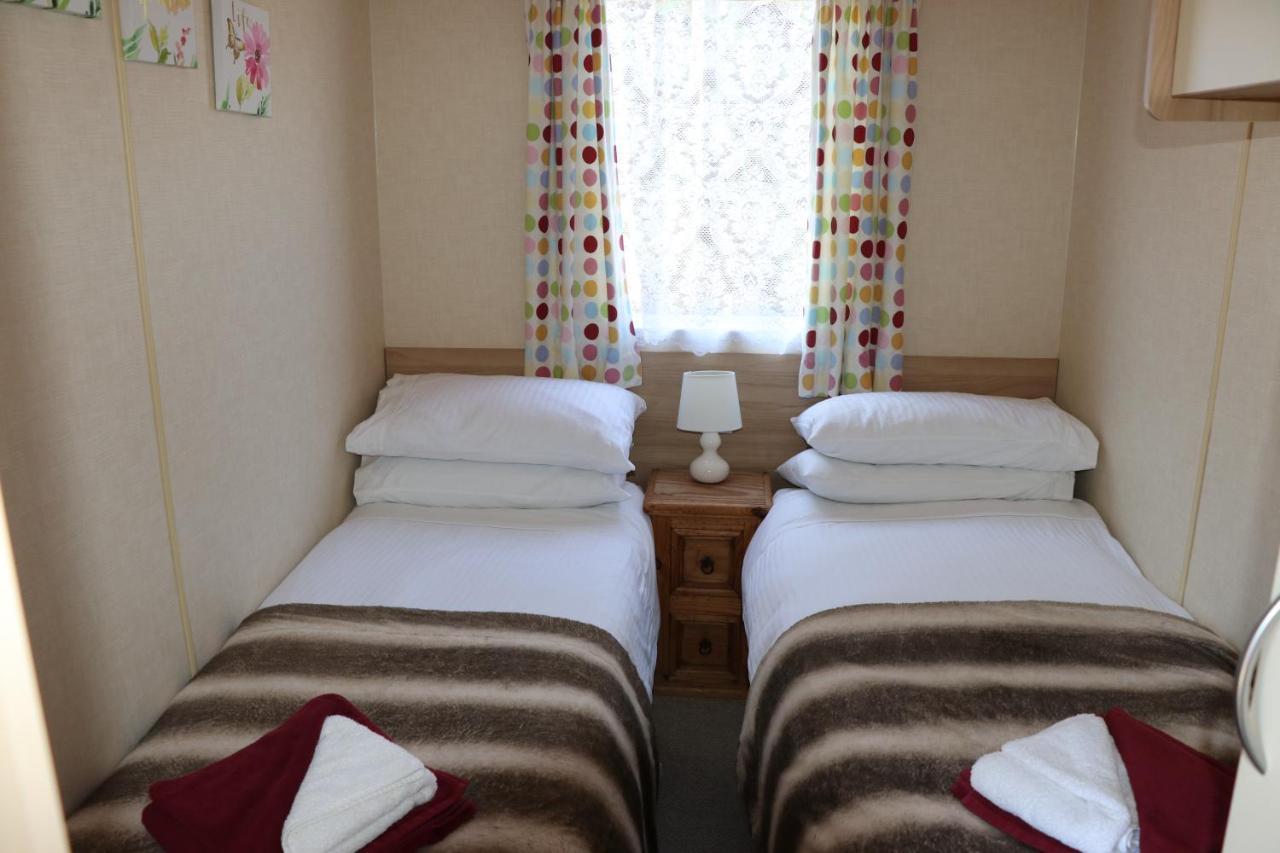 Palm 1 Park Home With Hot Tub Swanage Εξωτερικό φωτογραφία