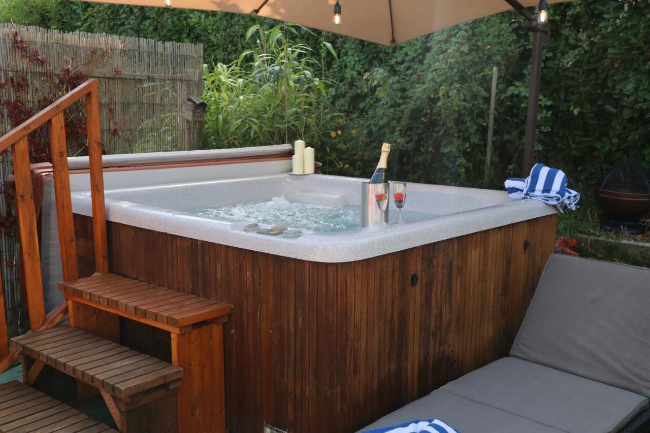 Palm 1 Park Home With Hot Tub Swanage Εξωτερικό φωτογραφία