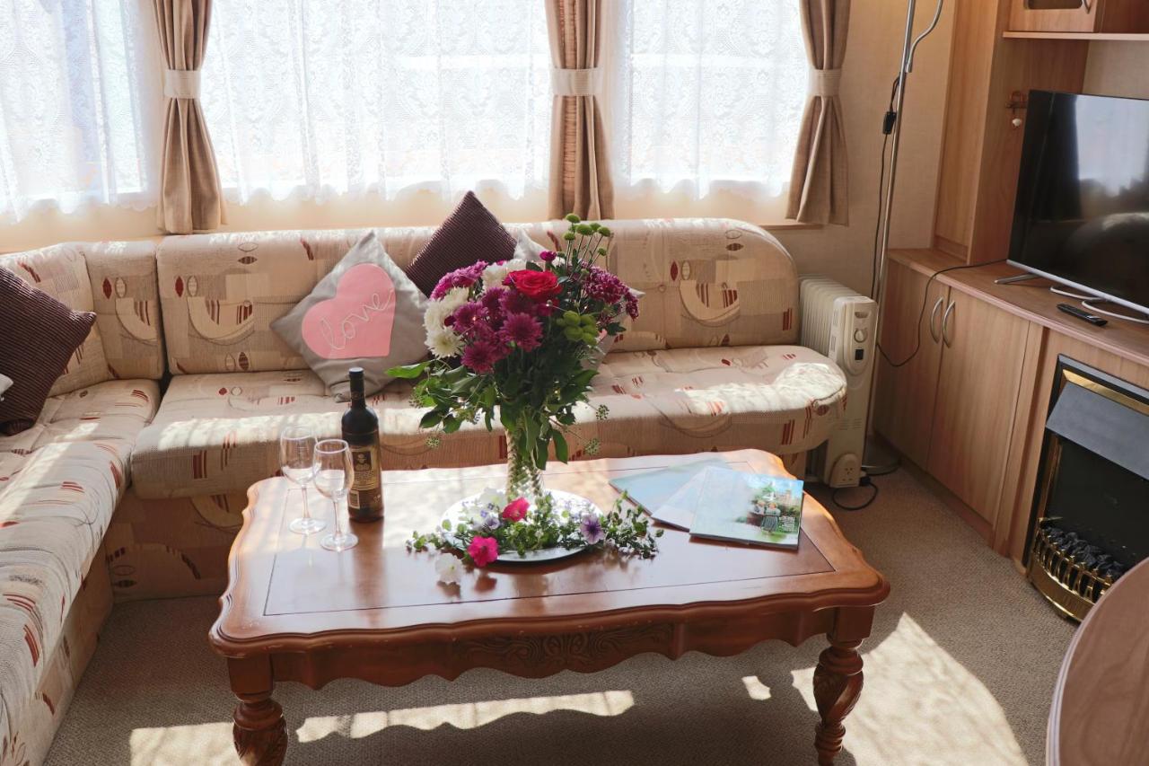 Palm 1 Park Home With Hot Tub Swanage Εξωτερικό φωτογραφία