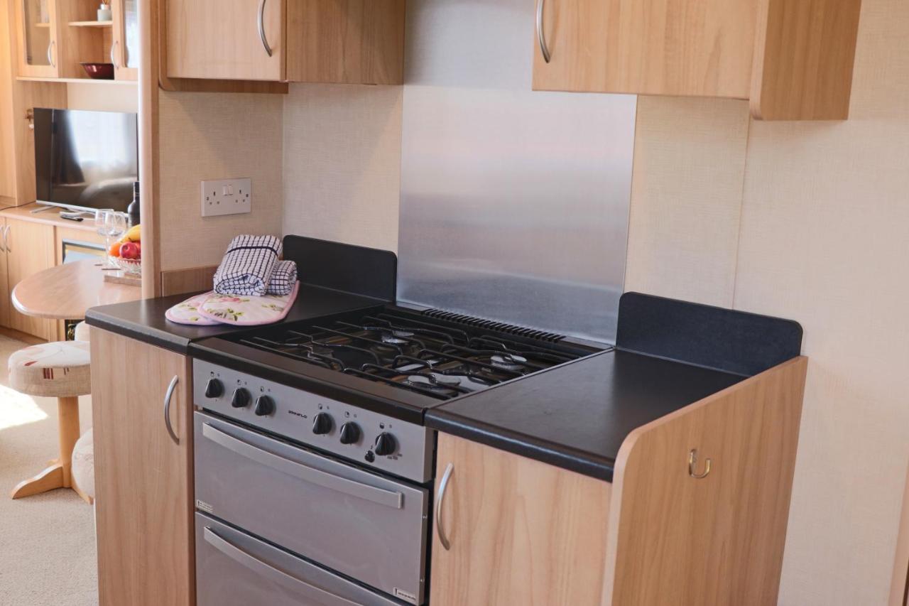 Palm 1 Park Home With Hot Tub Swanage Εξωτερικό φωτογραφία